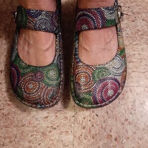 Vibrant Swirl Women's Mary Jane Flats
